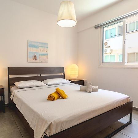 Kave Blue Mackenzie 1 Bdr Flat With Pool Apartment Larnaca Exterior photo